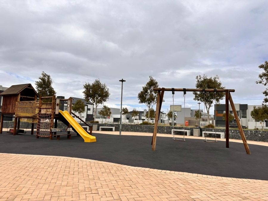 3 Bedroom Property for Sale in Sandown Western Cape